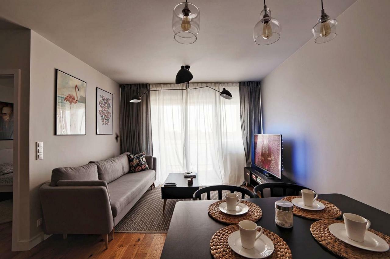 One Apartment Śrem Exteriör bild